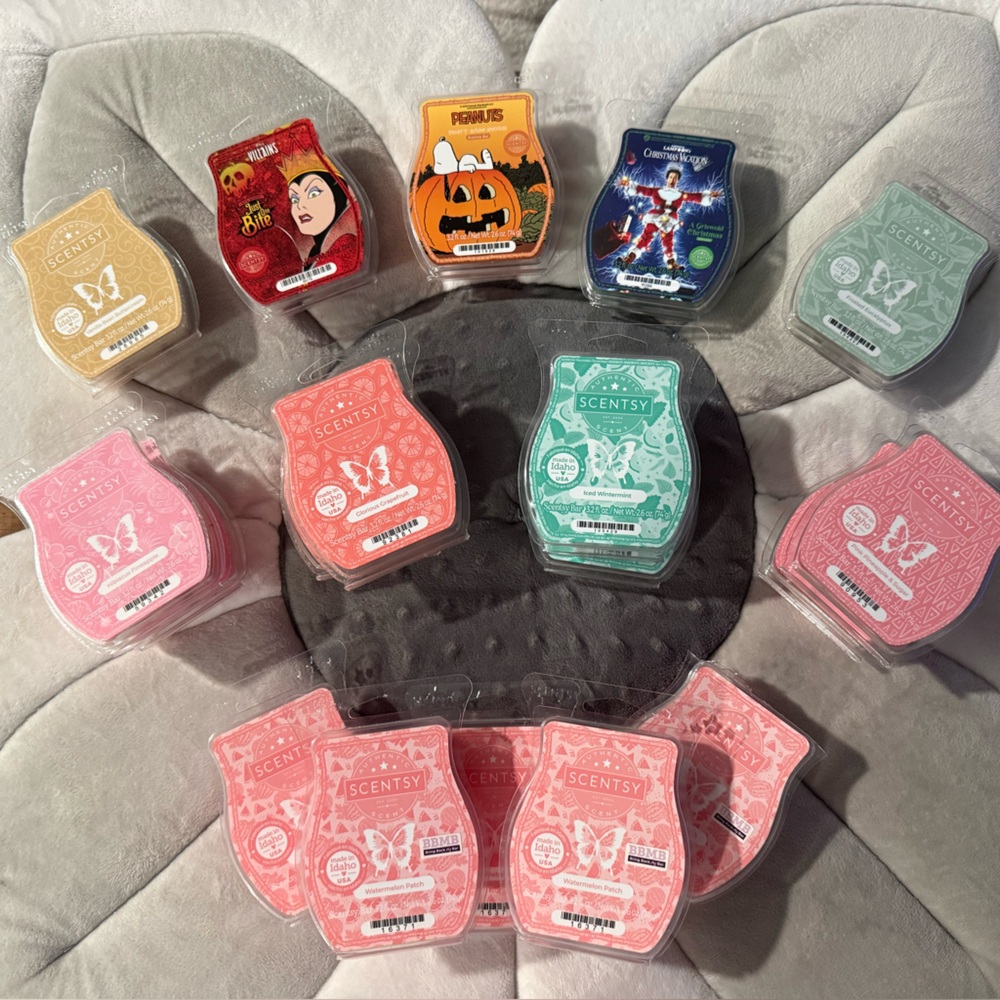 Scentsy Wax bars bundle of 18